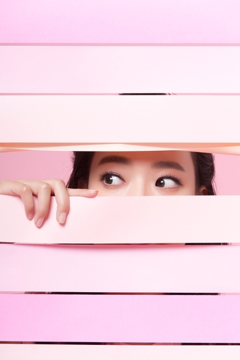 Where is a well-known rhinoplasty clinic in Gangnam?