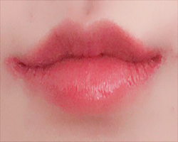 My lip corners are so pretty aren't they ㅠ?