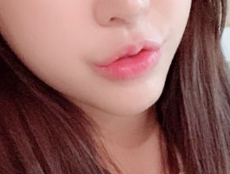 Can't stop looking at my lips